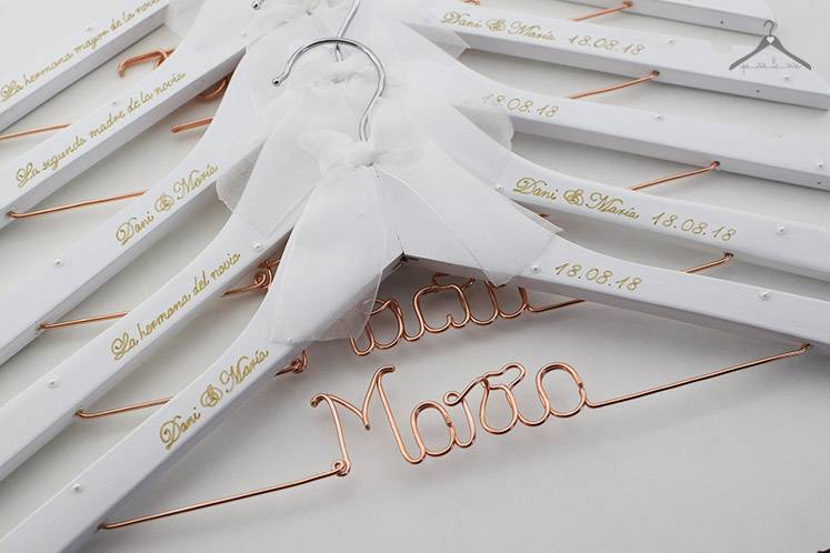 Perchas personalizadas boda