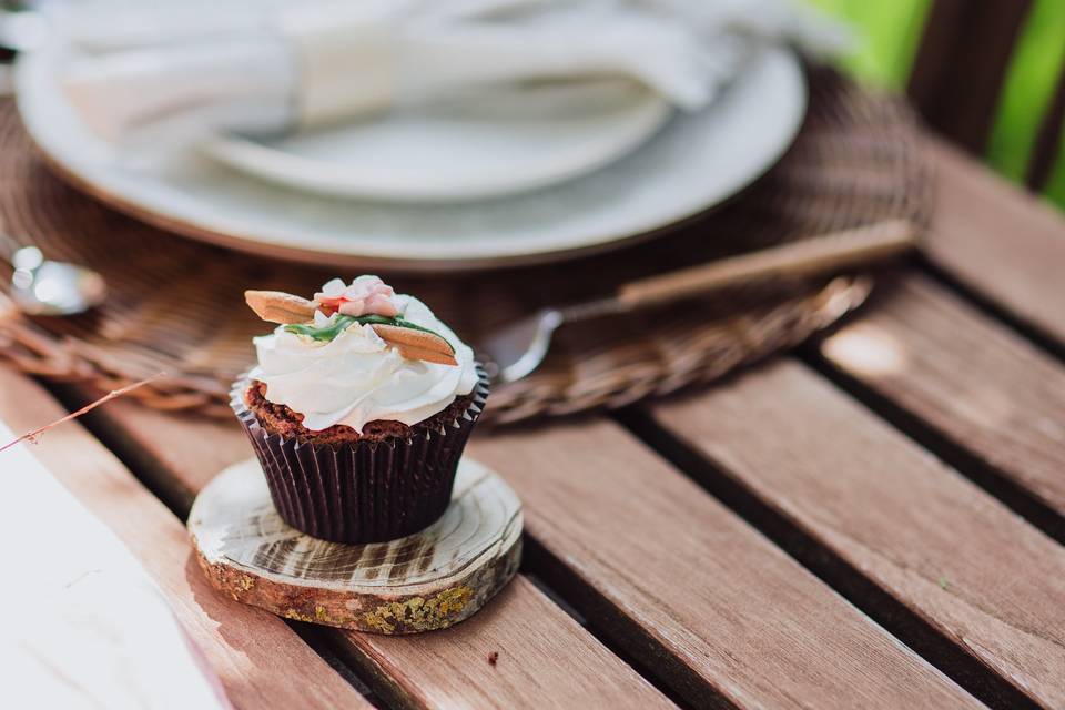 Wedding cupcake