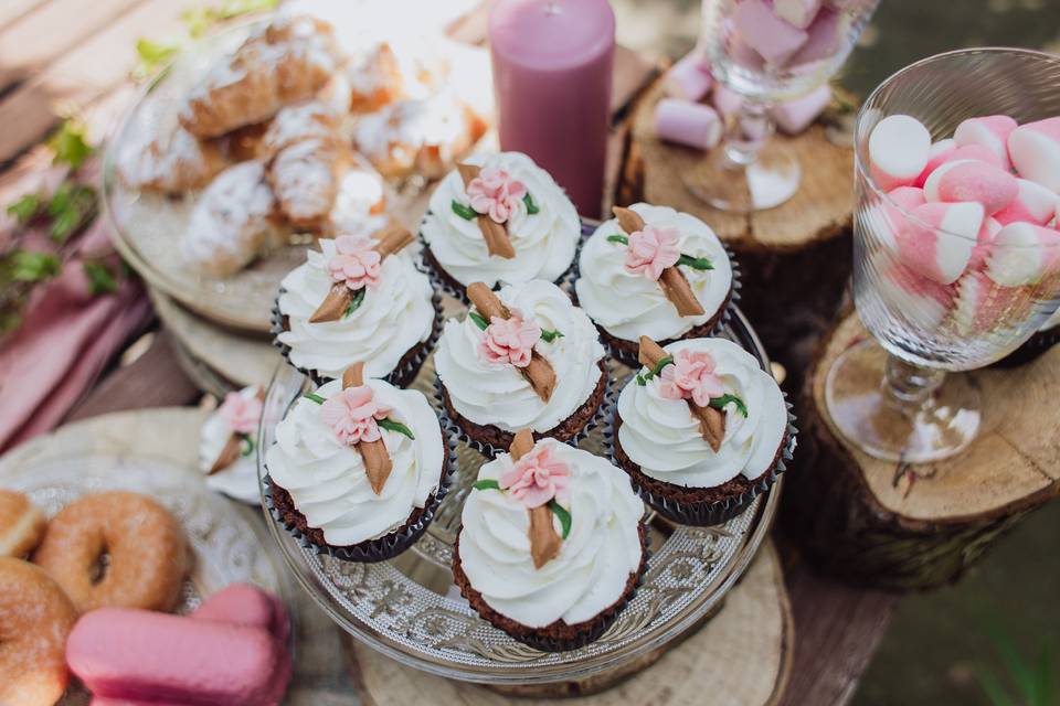 Wedding cupcake