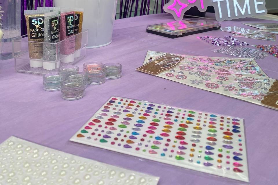 Glitters