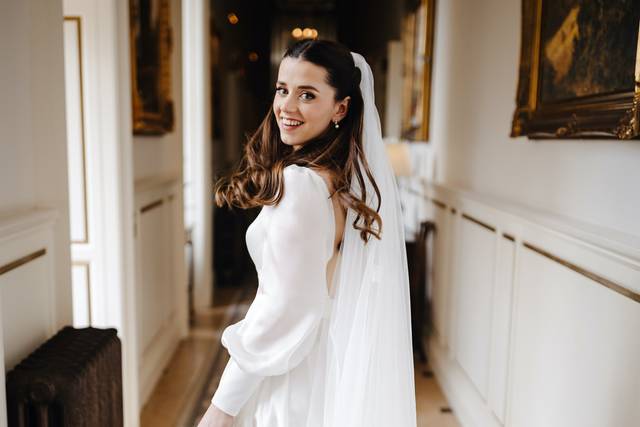 Maquillaje y peinado de novia