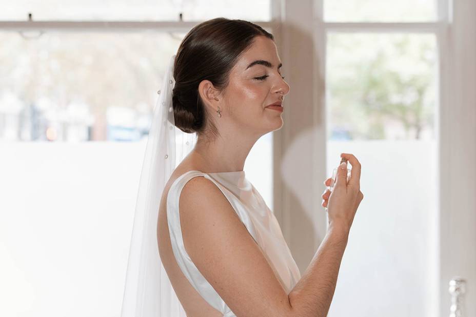 Maquillaje y peinado de novia