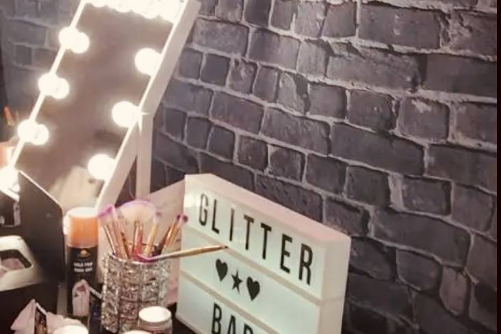 Glitter bar