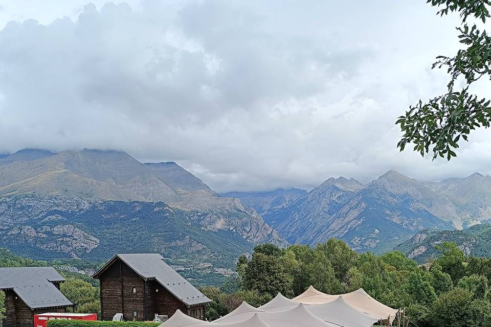 Beduina con tarima Montaña