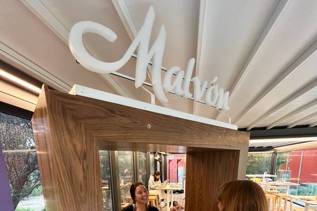 Stand Malvón