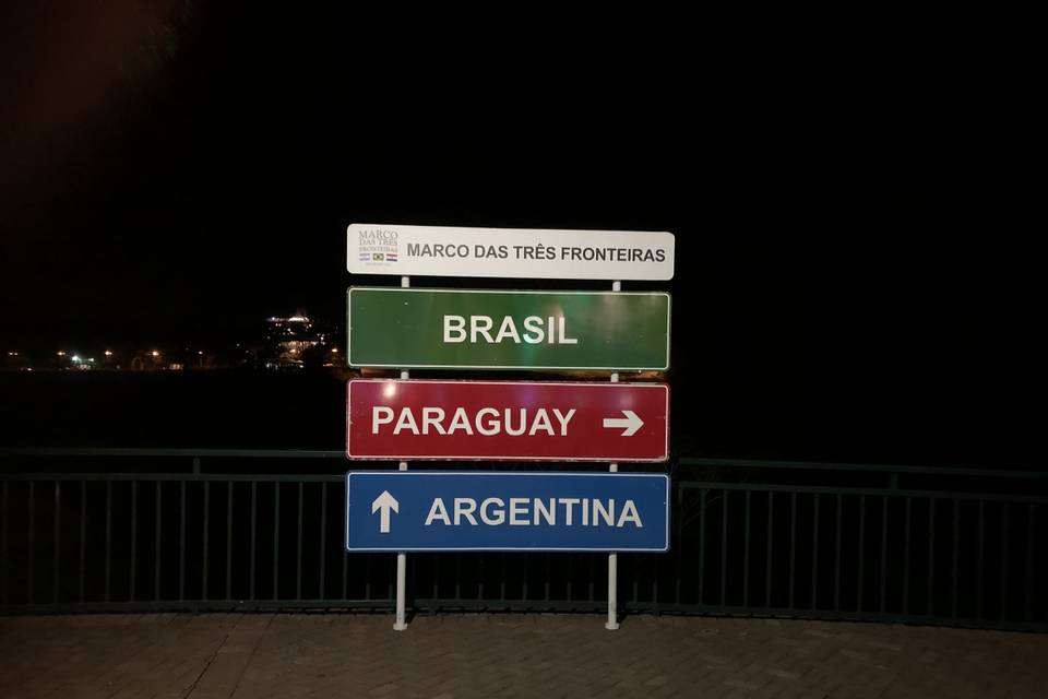 Las tres fronteras