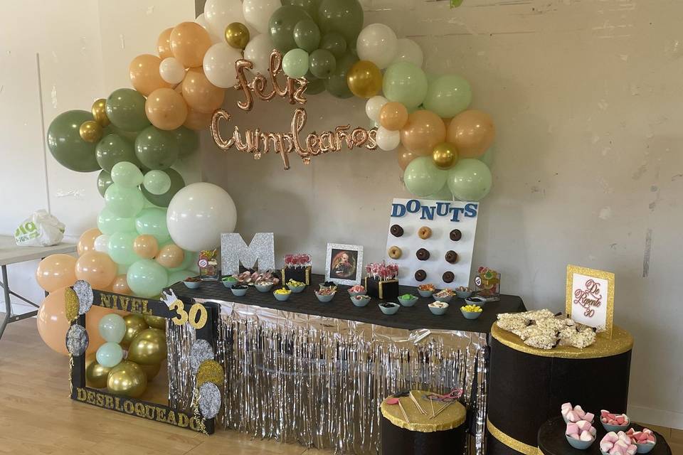 Candy bar con arco de globos