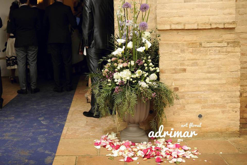 Detalle de flores iglesia