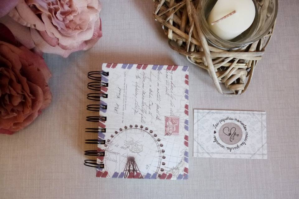 Detalle libreta travel vintage