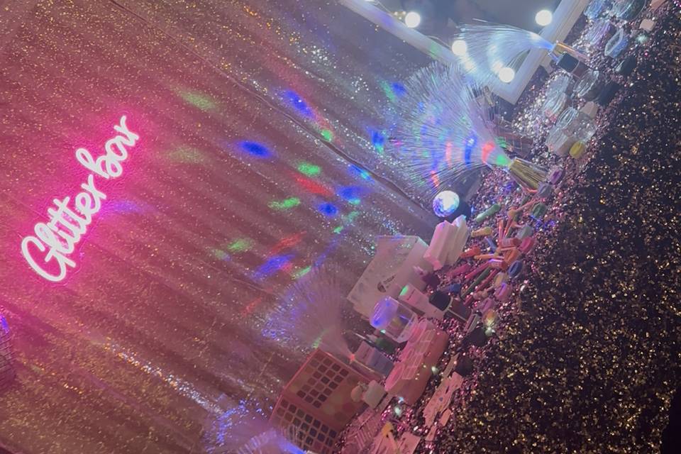 Glitter bar