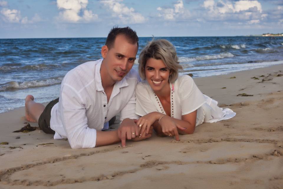 Pareja en el mar