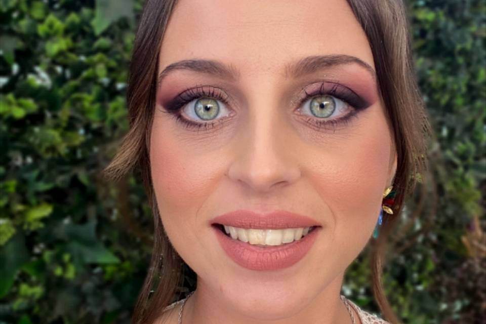 Servicio de maquillaje y peluquería para boda