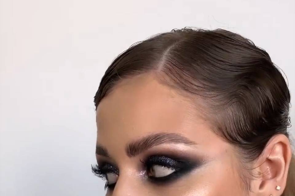 Servicio de maquillaje y peluquería para boda