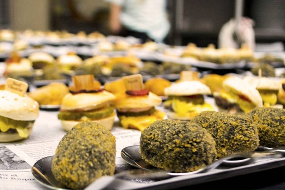 Mesa de bocaditos