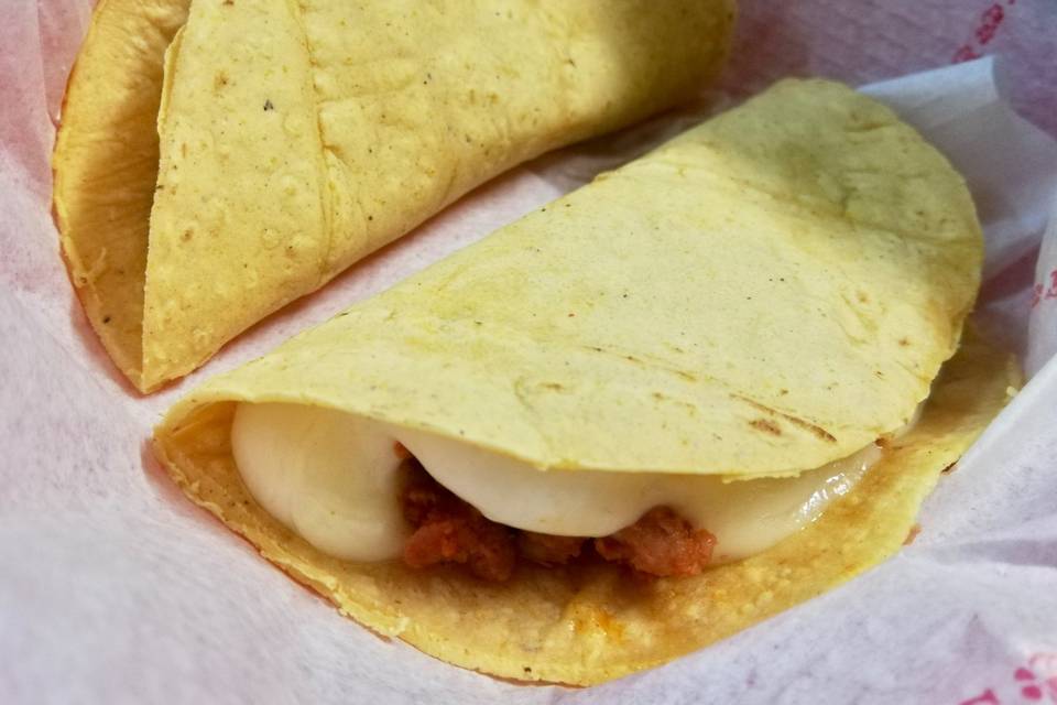 Quesadilla con chorizo