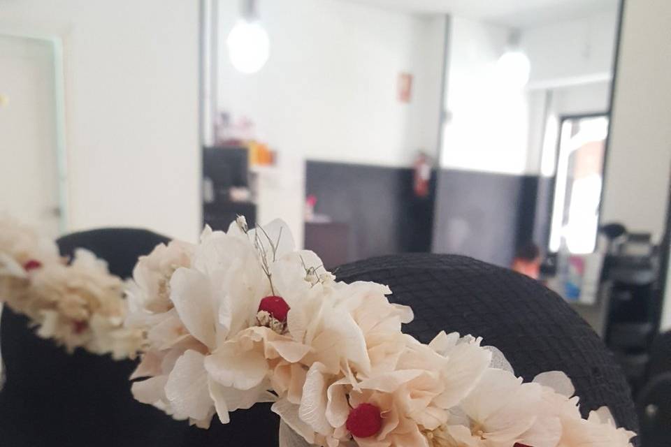 Diadema de flores preservadas