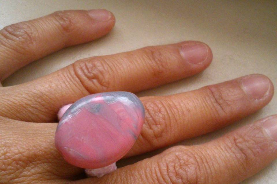 Anillo con piedra