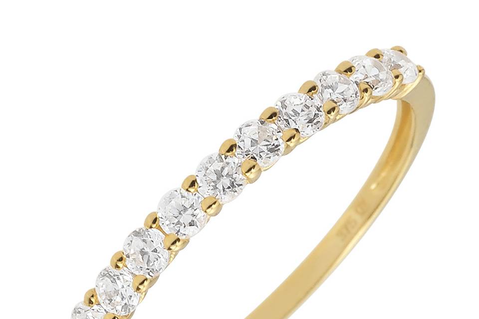 Oro blanco y diamantes