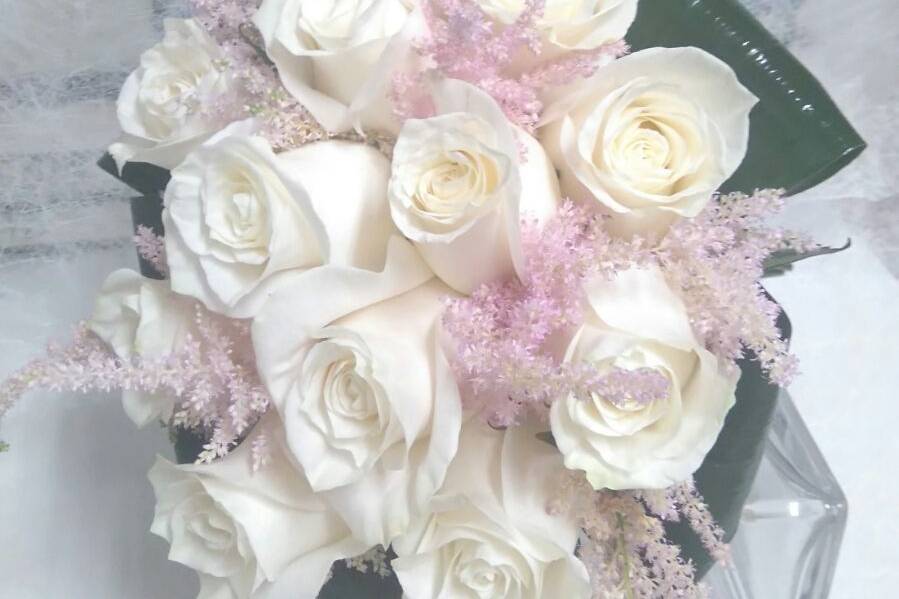 Bouquet Rosas y astilbe