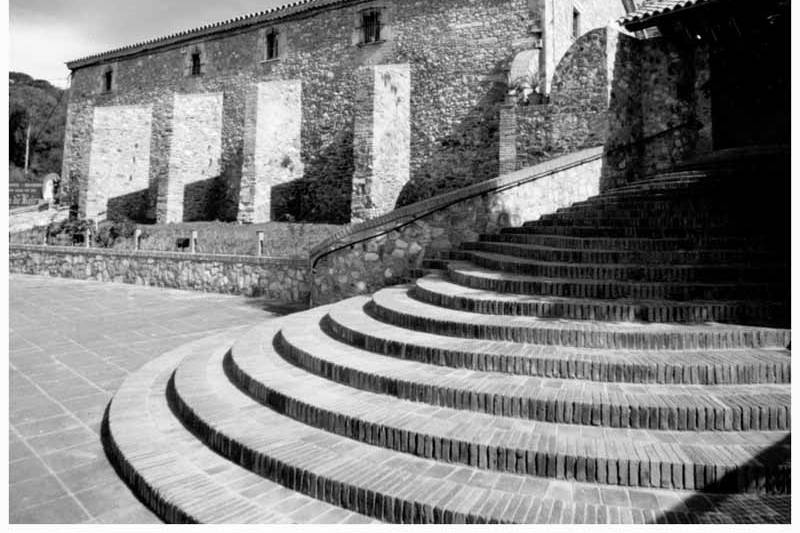 Escalera de entrada