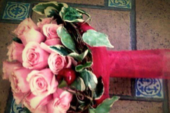 Boquet de rosas y manzana