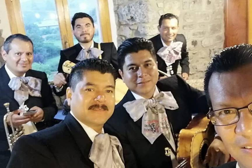 Mariachi Platino de México