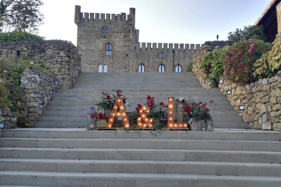 Letras de madera iluminadas