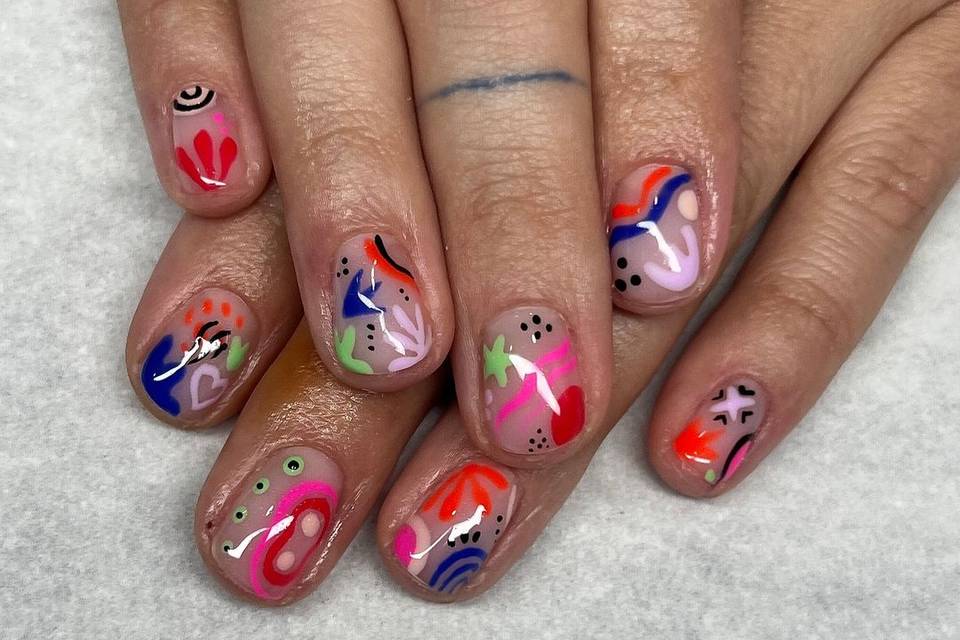 Manicura colorida