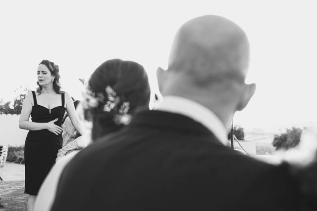 Cantando a los novios