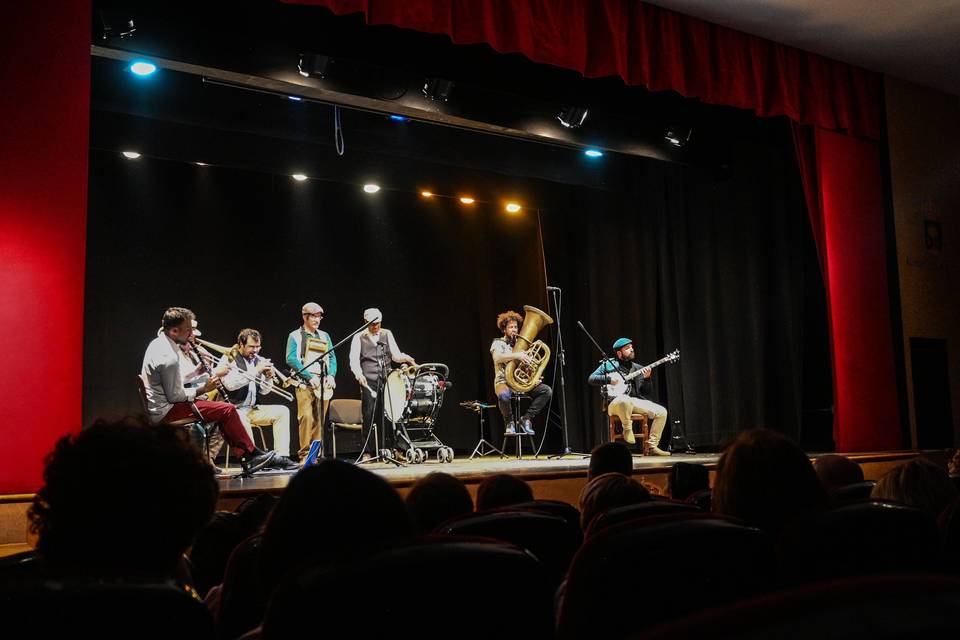 Actuaciones en teatros
