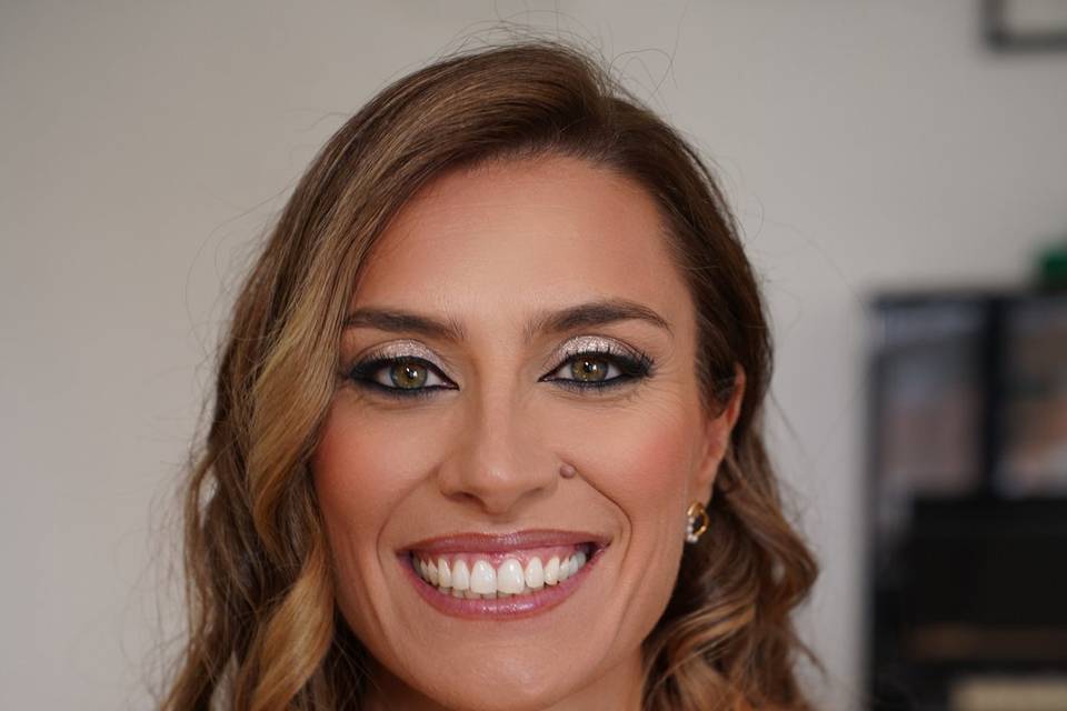 Maquillaje +peine