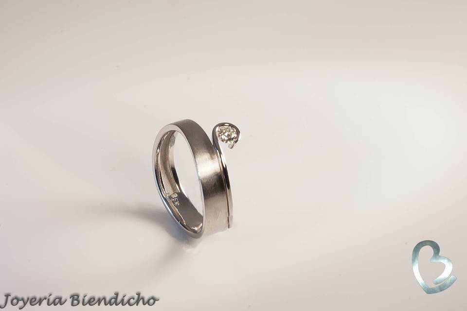 Anillo de compromiso diamante