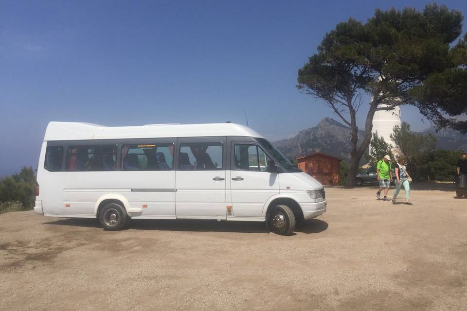 Minibús en Mallorca