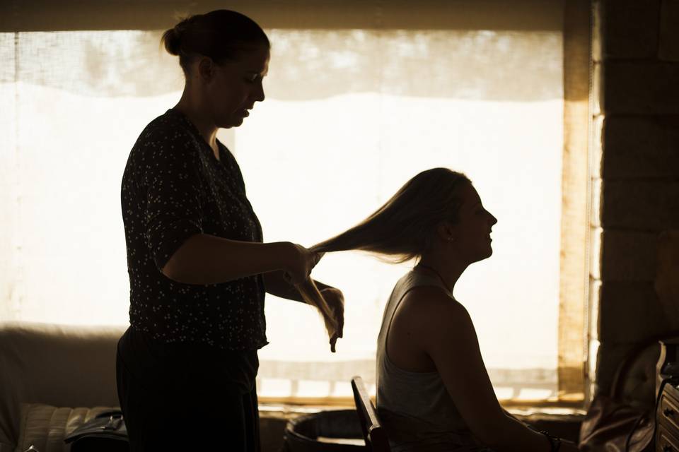 Peinado y maquillaje