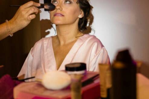 Peinado y maquillaje de novia
