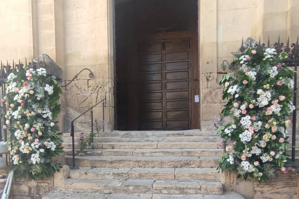 Puerta de iglesia