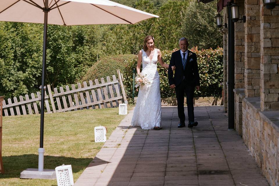 Entrada  a  la ceremonia