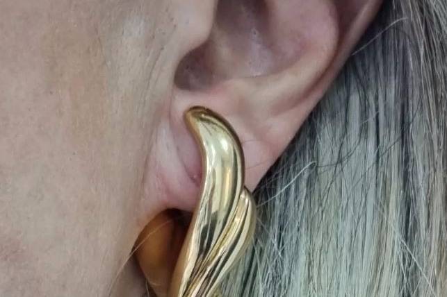 Pendientes de oro de ley