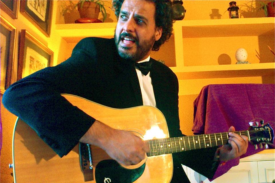 A la guitarra