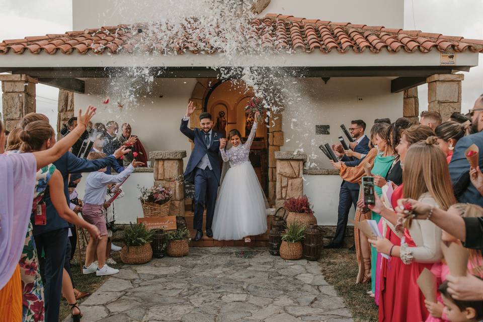 Salida de los novios