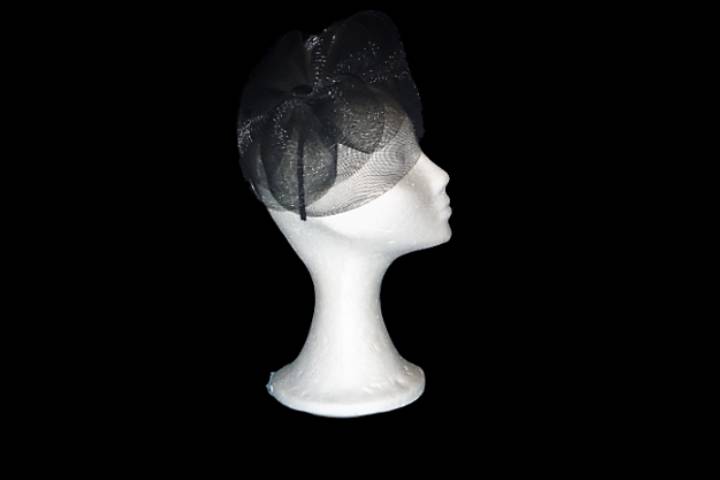 Tocado negro