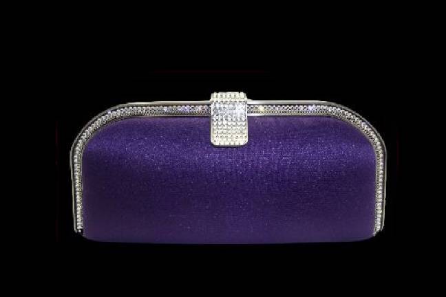 Clutch raso morado
