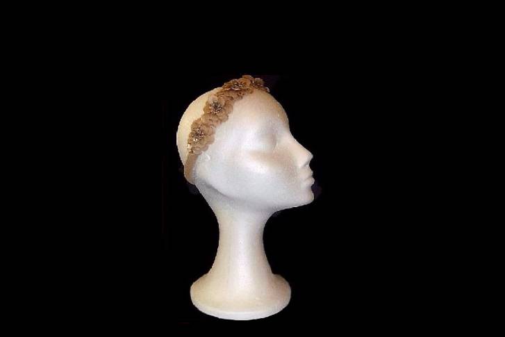 Diadema con flores