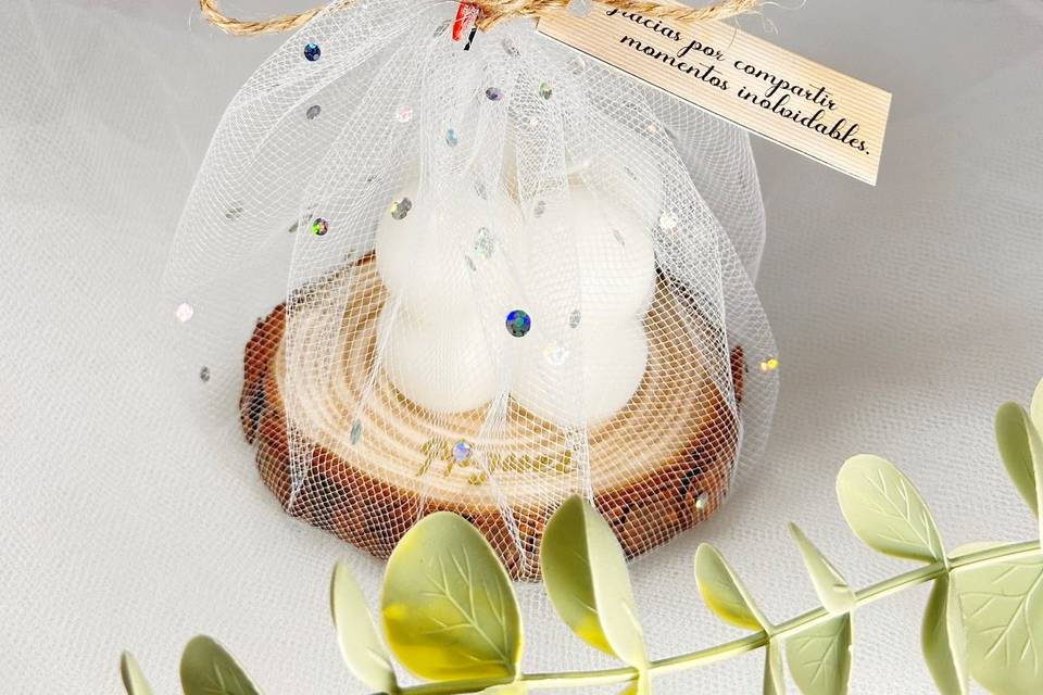 Vela con tul decorada