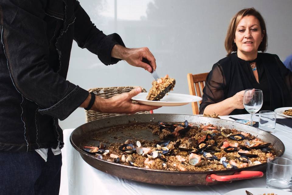 De la paella al plato