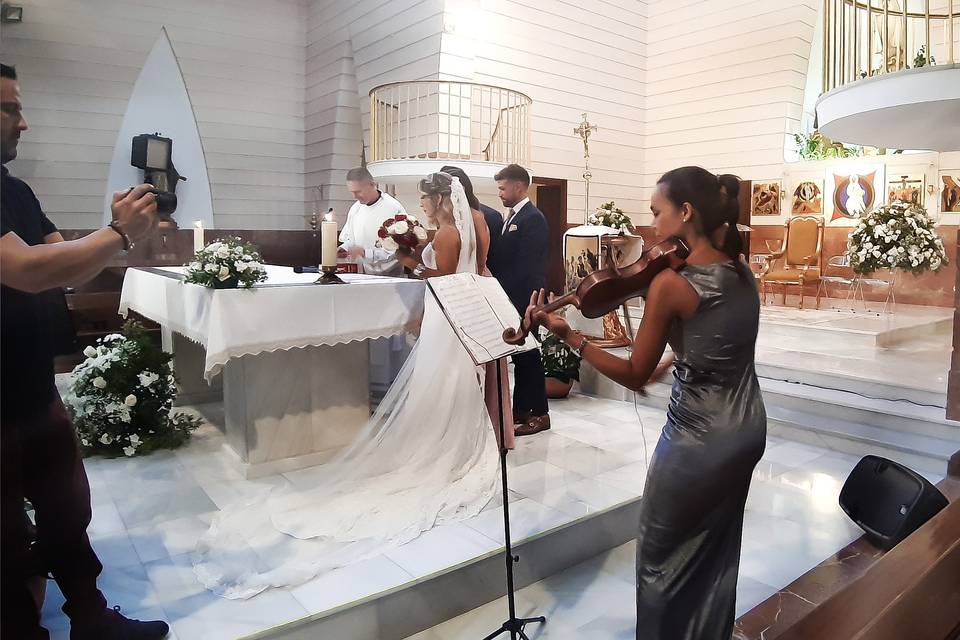Ceremonia nupcial con violín