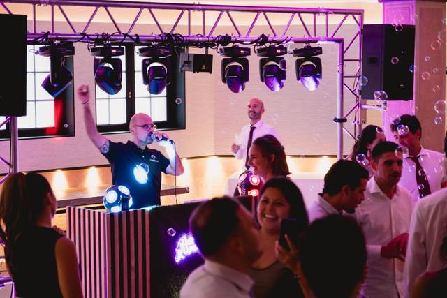 Dj_microfono