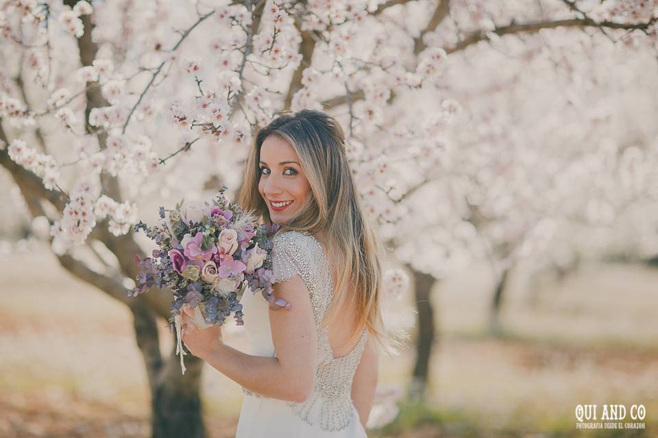 Postboda almendros en flor