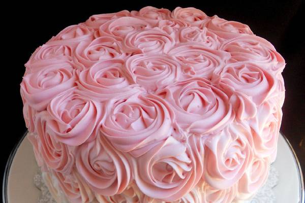 Tarta rosas de boda civil