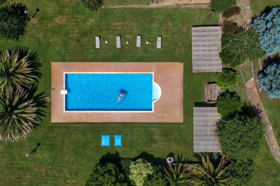 Foto aérea zona piscina